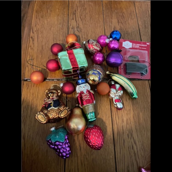 Antique Christmas ornaments 32 - Picture 1 of 5